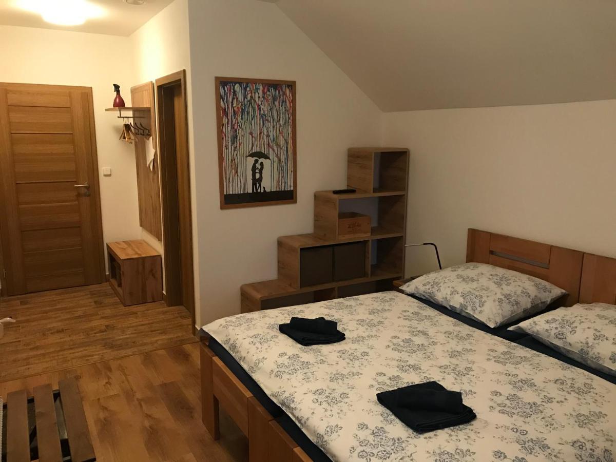 U Floderu Guest House Bavory Luaran gambar